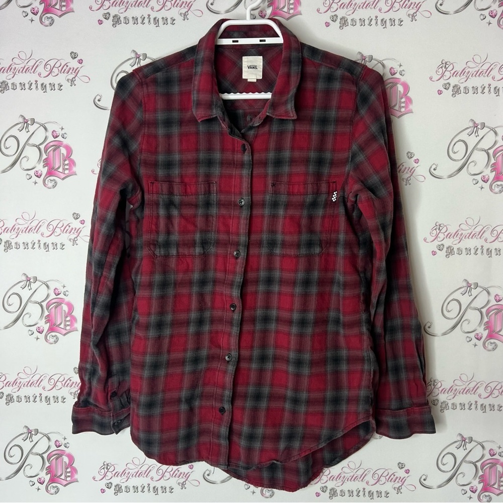 Vans button up Red and Black grey Plaid Shirt cottage outdoor